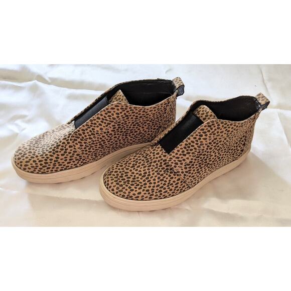 Universal Thread Women's Lilian Cheetah Print Slip-on Sneakers Shoes Size 6 1/2 - Picture 1 of 8